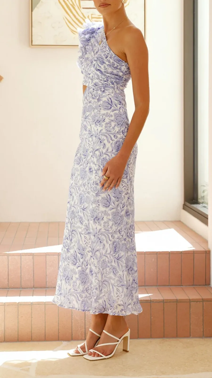 Side Cut Out Design Dress