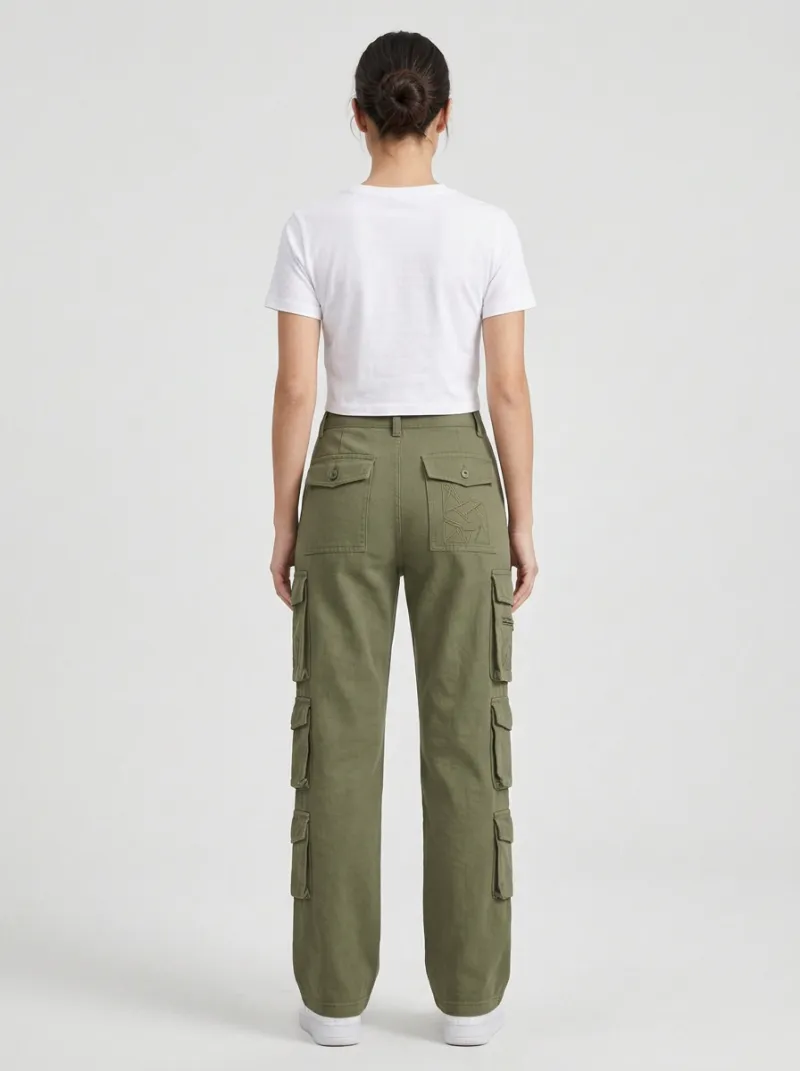Movement Geometric Pattern Embroidered Detail Essential Women's Multi Pocket Cargo Pants