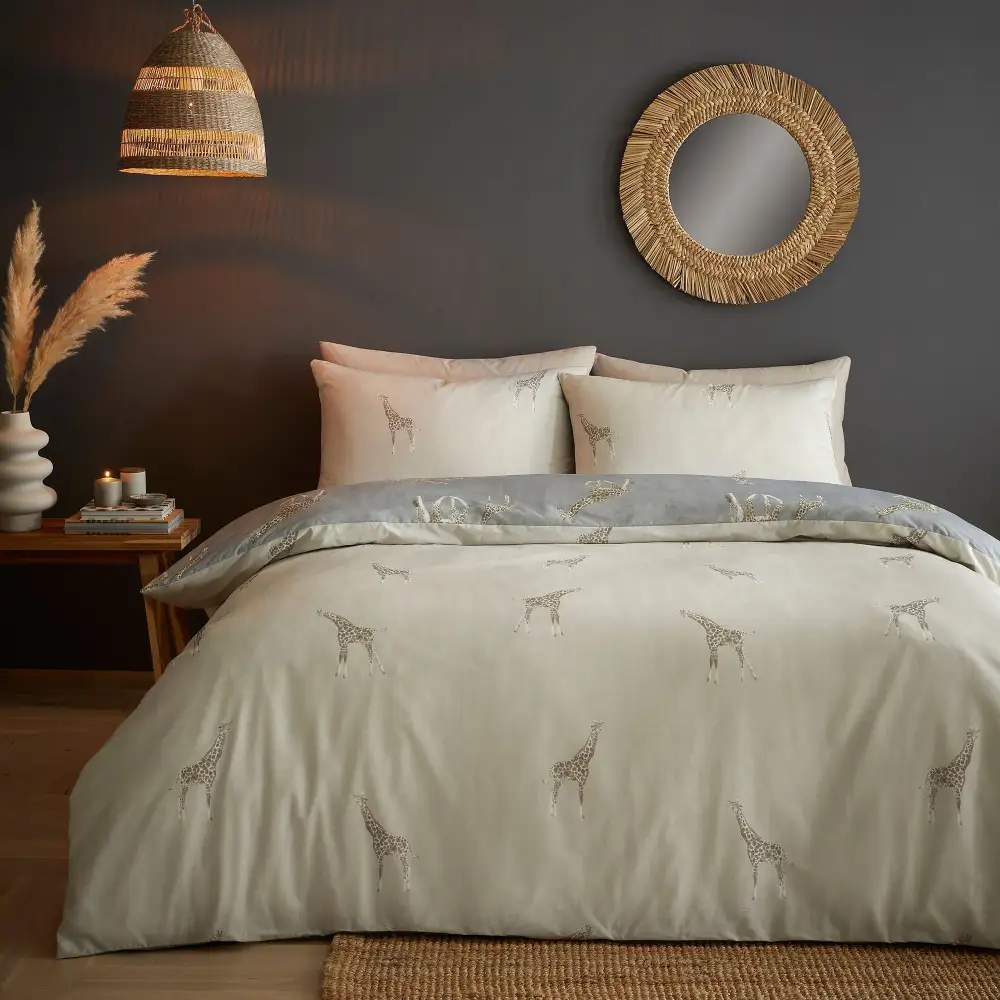 Graceful Bedroom Reversible Check Polycotton Duvet Cover Set
