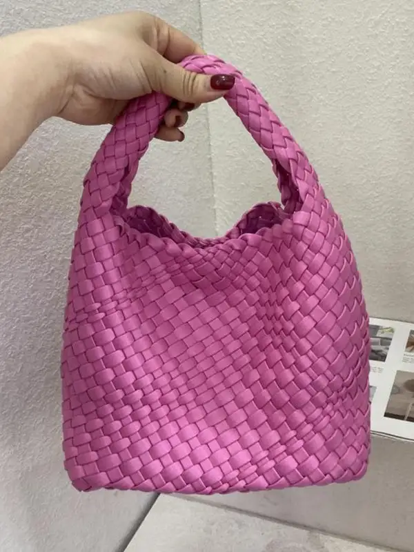 Refined Woven Vintage Shoulder Bag