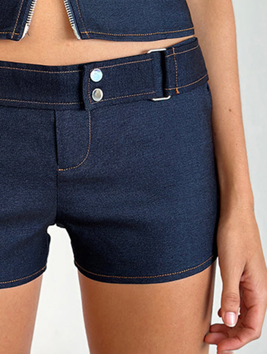 Hot Pants In Chambray Denim