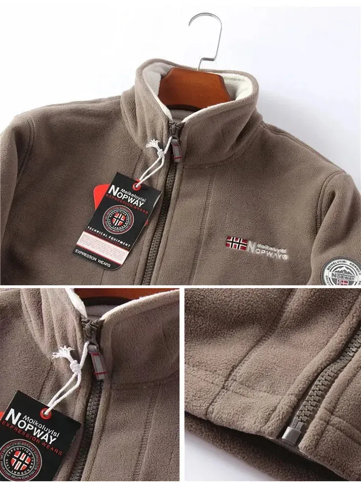Aus 100 % Merinowolle gefertigt, ist sie weich auf der Haut, schnüffelt nicht und hält jahrzehntelang. Bedingungslose Geld-zurück-Garantie! Schluss mit dicker Kleidung! Diese Jacke ist wärmer als jede Daunenjacke!