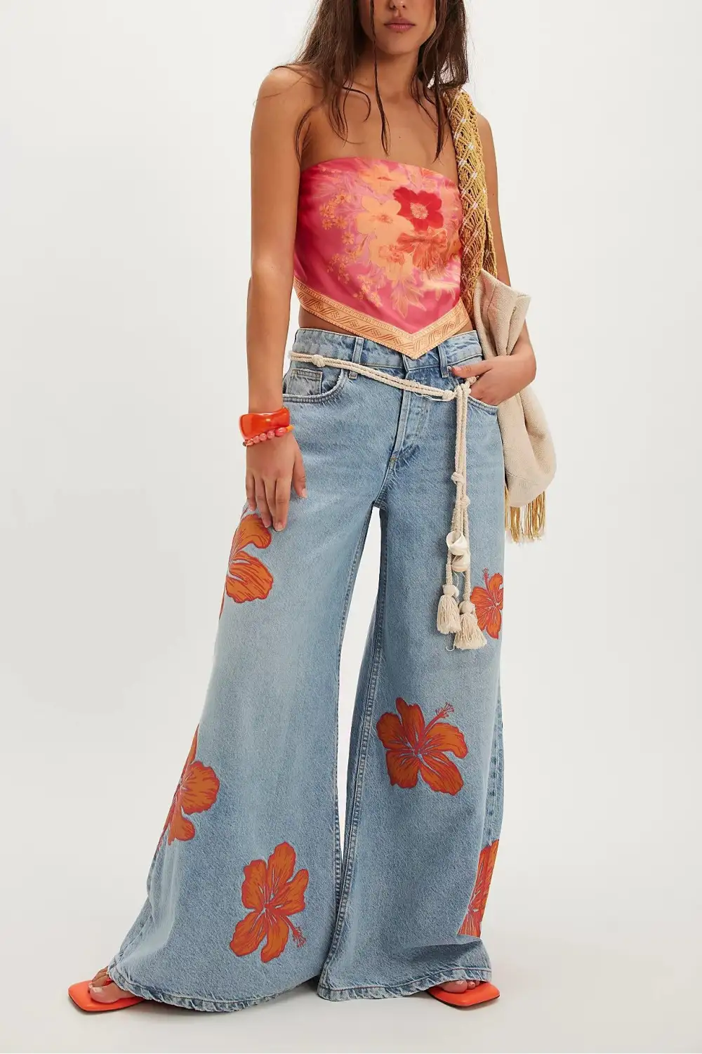 Wide-Leg Retro Jeans