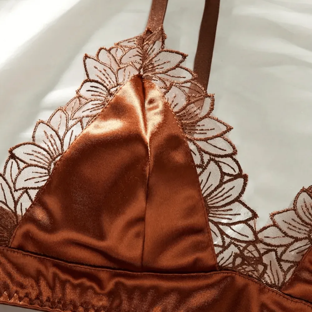 Refined Floral Embroidered Silk Lingerie Set