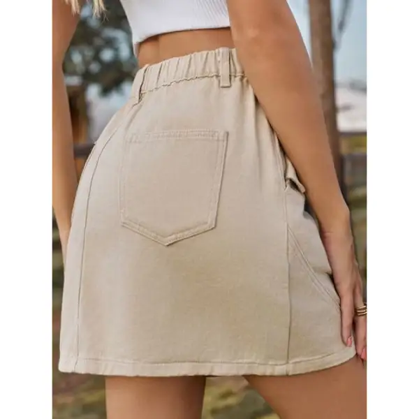 Pocketed Buttoned Mini Denim Skirt