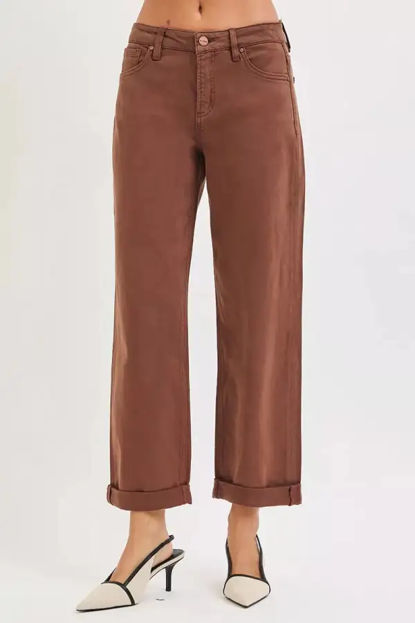 Modern Mid Rise Cuffed Hem Wide Leg Jeans