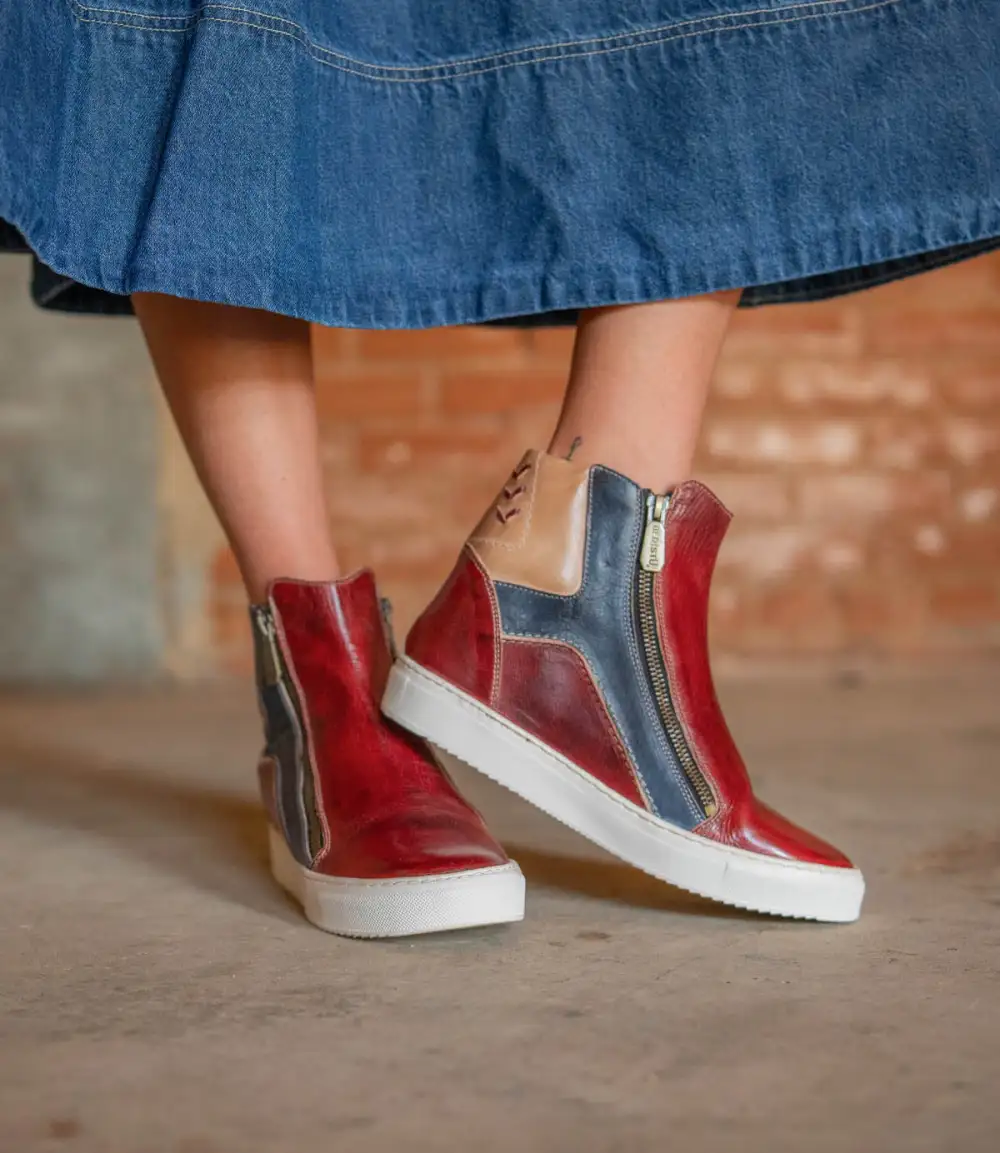 Rubber-Sole Layered Everyday Boots