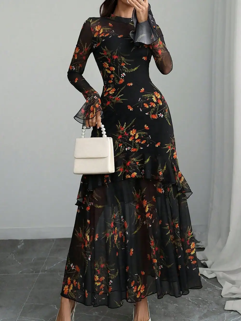 Dress With Lotus Leaf Sleeve And Floral Print