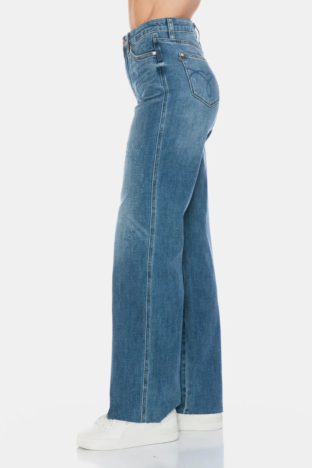 Relaxed Straight Leg Raw Hem Denim Jeans