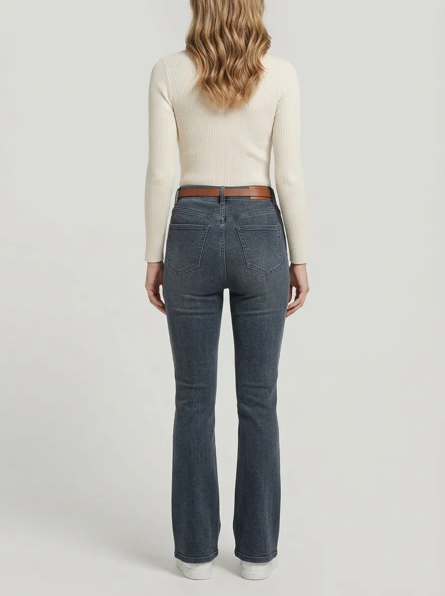 Women's Artisan Inspired Floral Embroidery Floral Embroidered High-Rise Flare Jeans